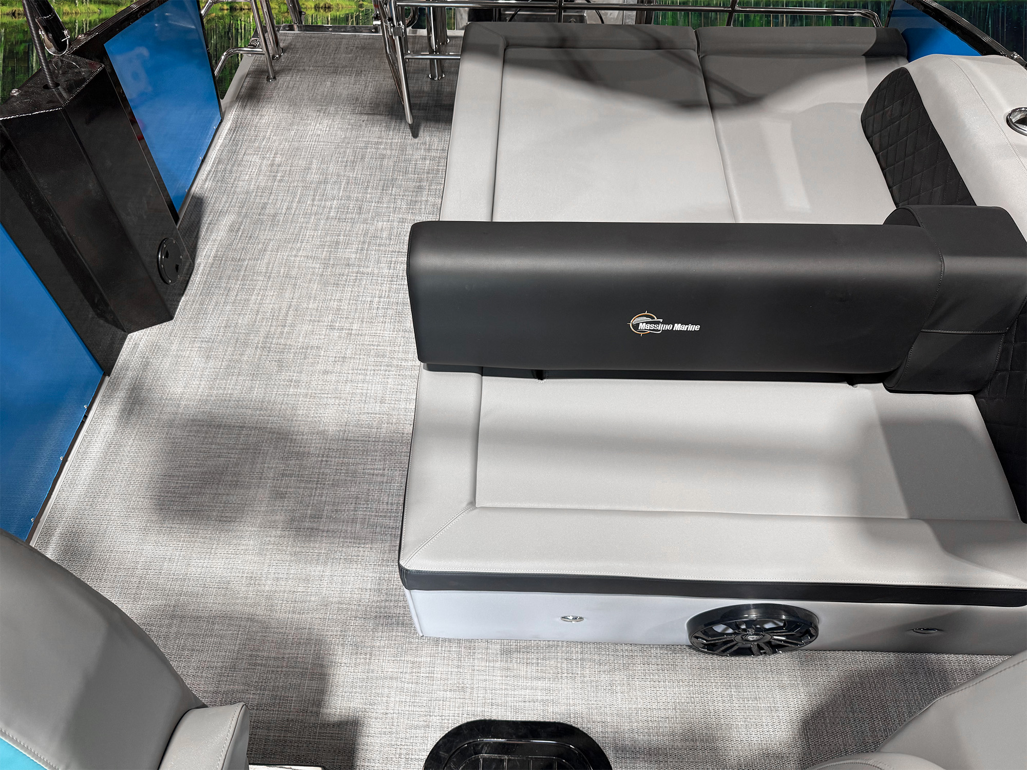 T25-Interior-3