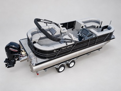 Studio view of Massimo 24 ft series, Quad layout,