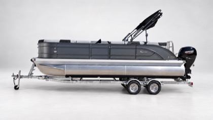 Studio view of Massimo P-22 Exterior