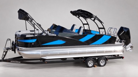 Studio view of Massimo T-25 Exterior