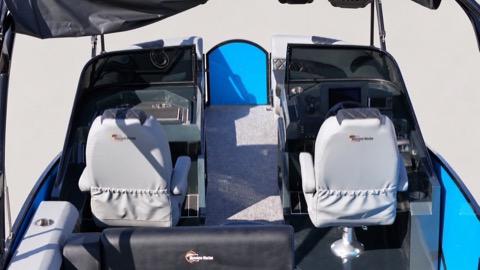 Studio view of Massimo T-25 Seating