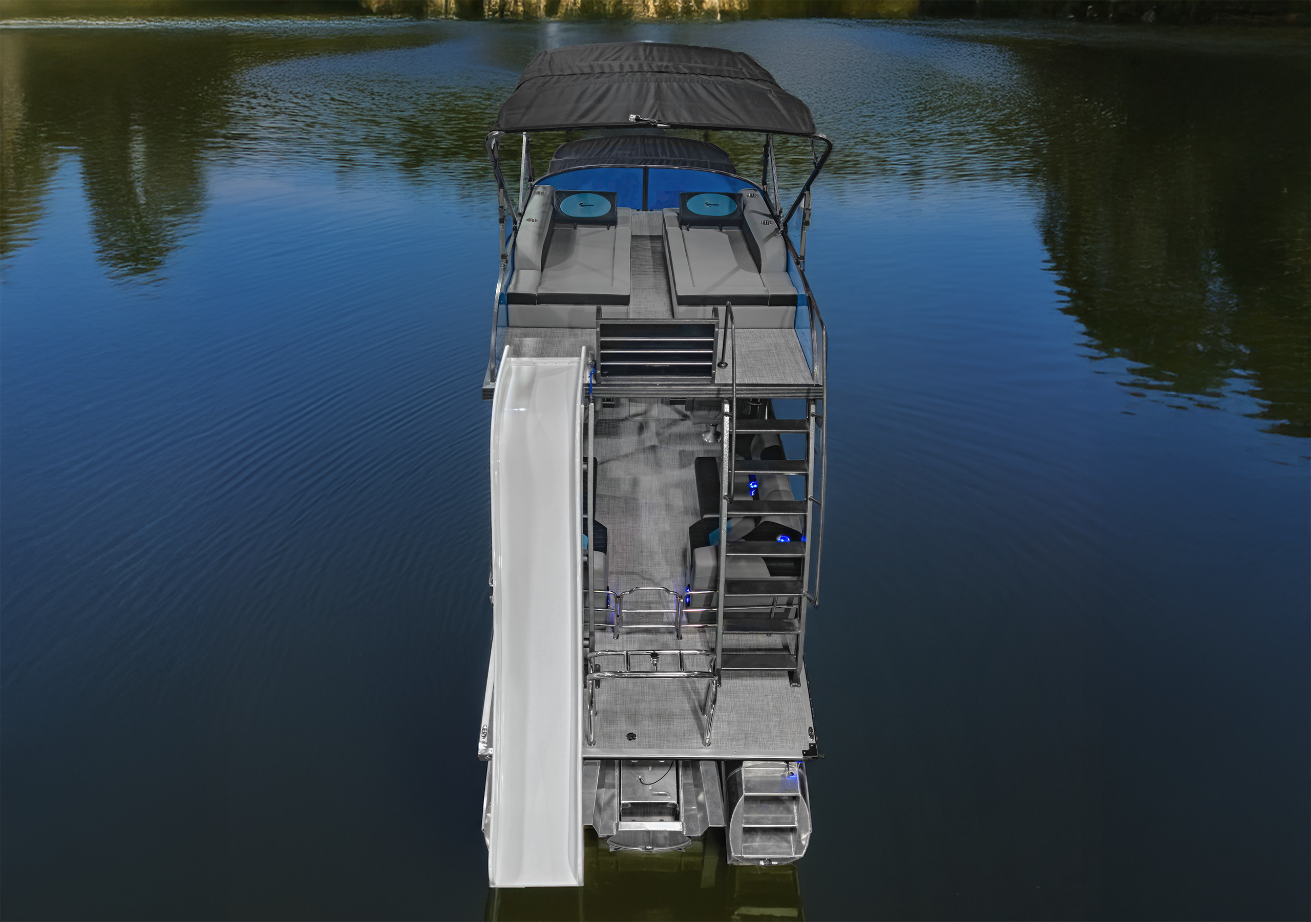 T30_DoubleDecker_media_LS-5
