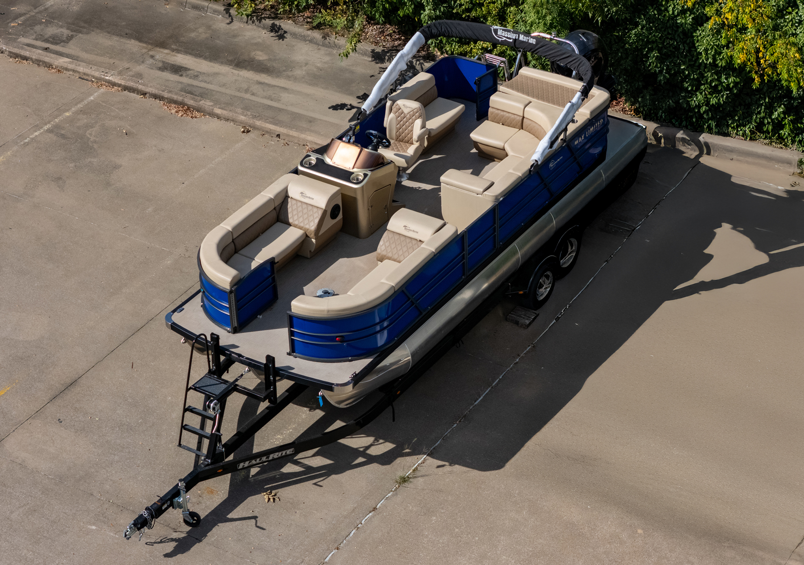 2024 T-24 Max Tritoon - Blue / Tan - 150HP | 20241 - Image 4