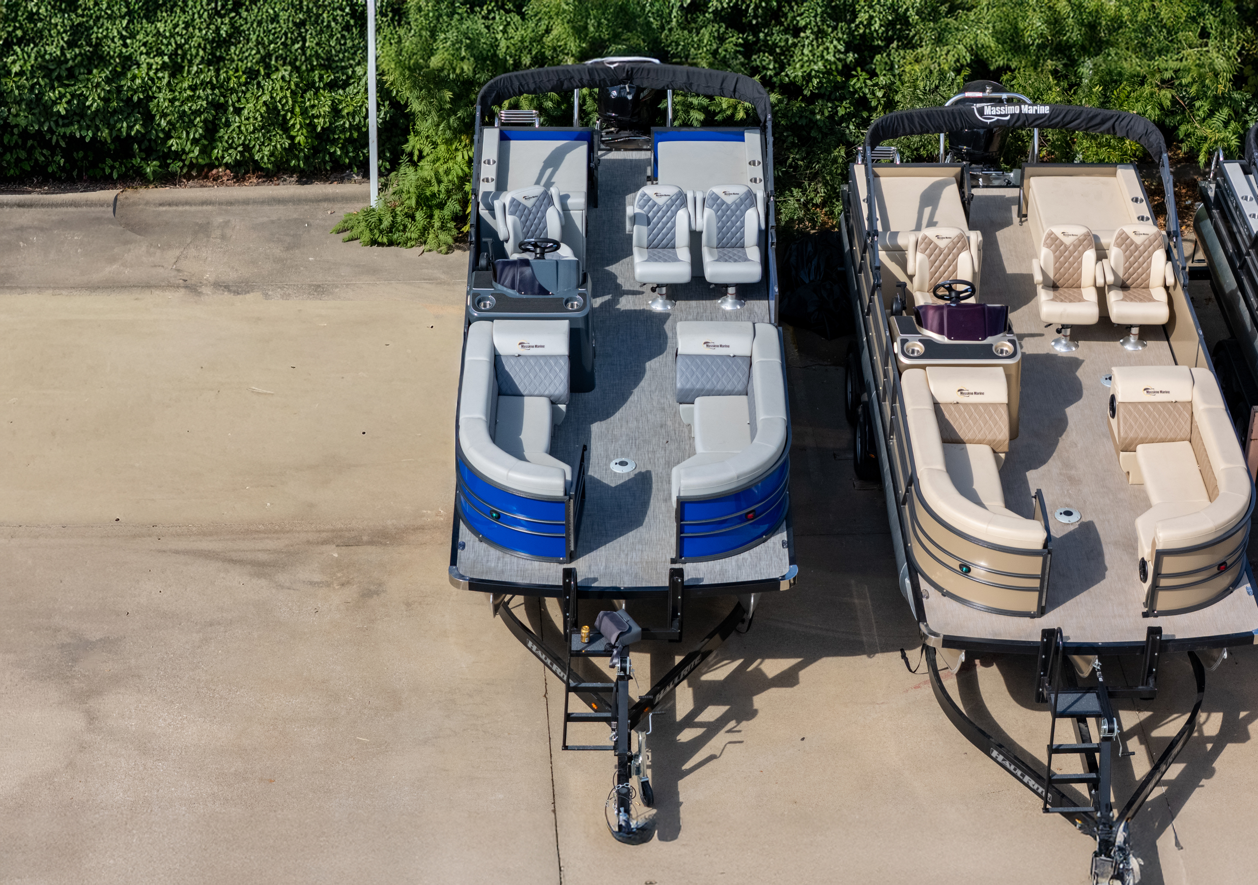 2024 T-24 Limited Lounge Tritoon - Blue / Gray - 150HP | 20242 - Image 2
