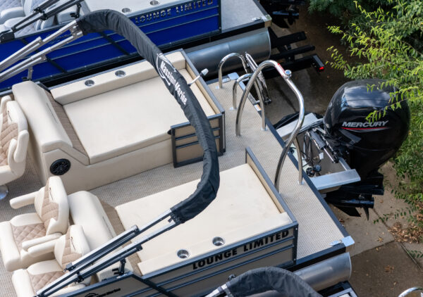 2024 T-24 Max Tritoon - Tan / Tan - 150HP | 20243 - Image 9