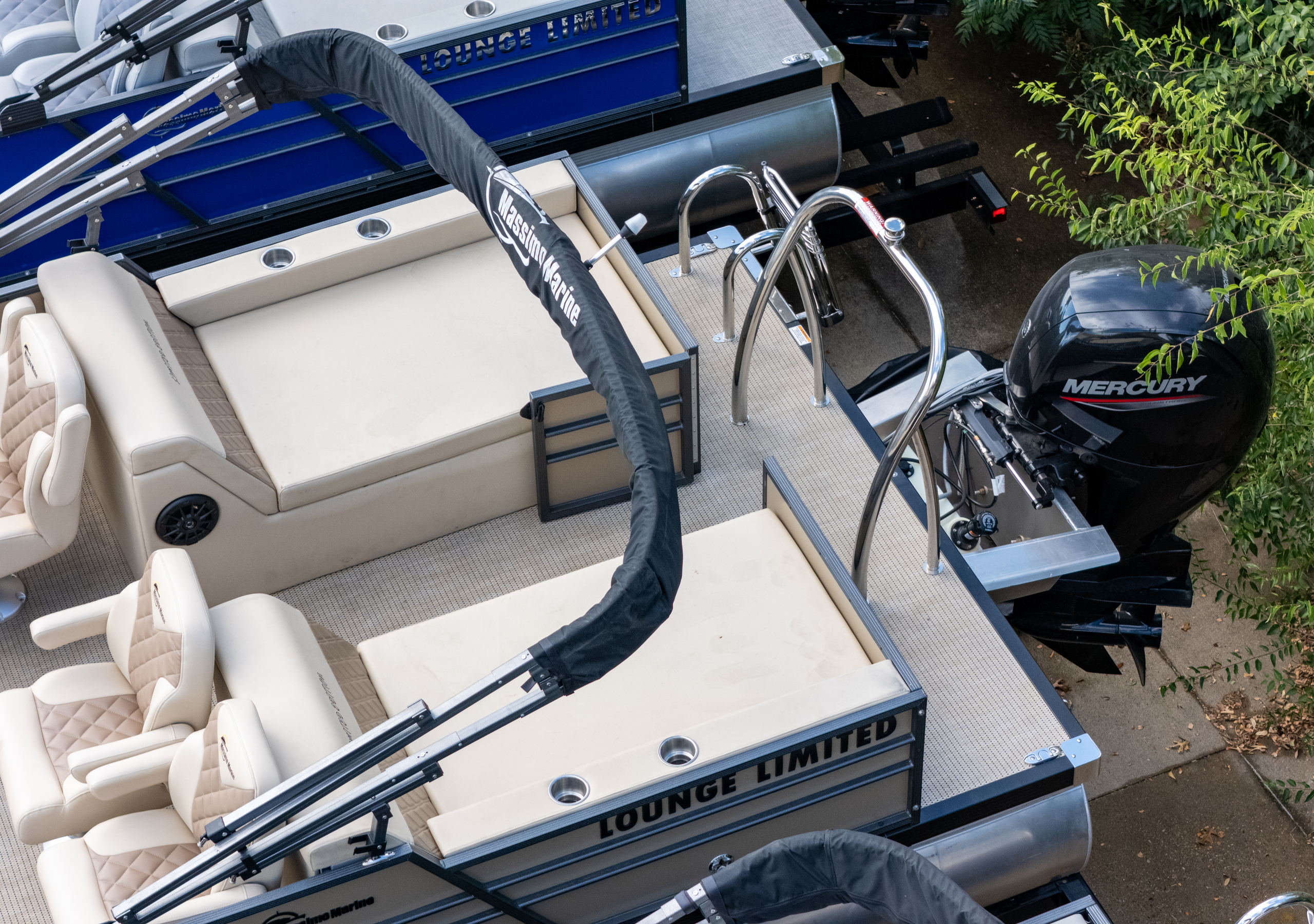 2024 T-24 Max Tritoon - Tan / Tan - 150HP | 20243 - Image 9