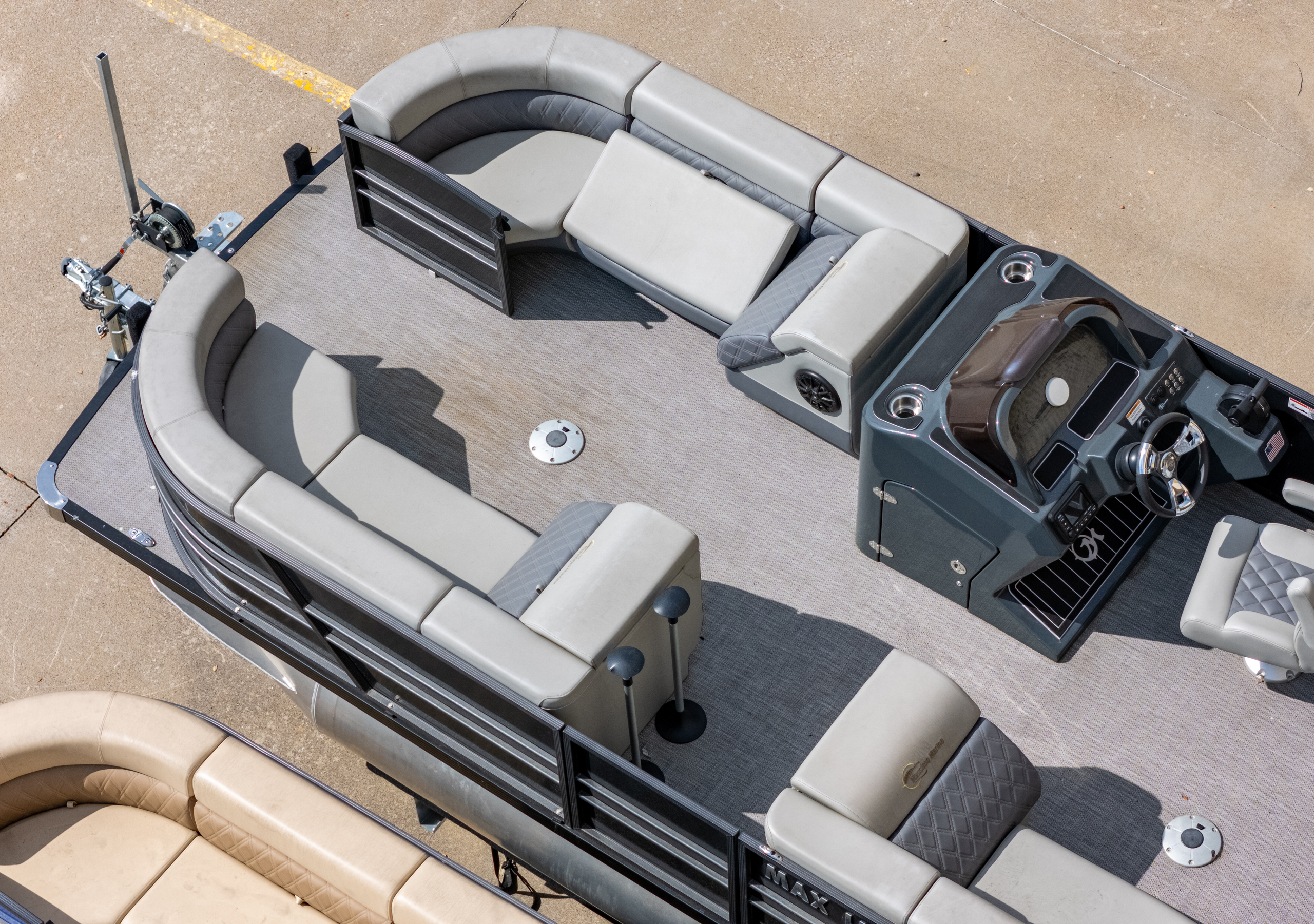 2024 T-24 Max Tritoon - Black / Gray - 150HP | 20246 - Image 5