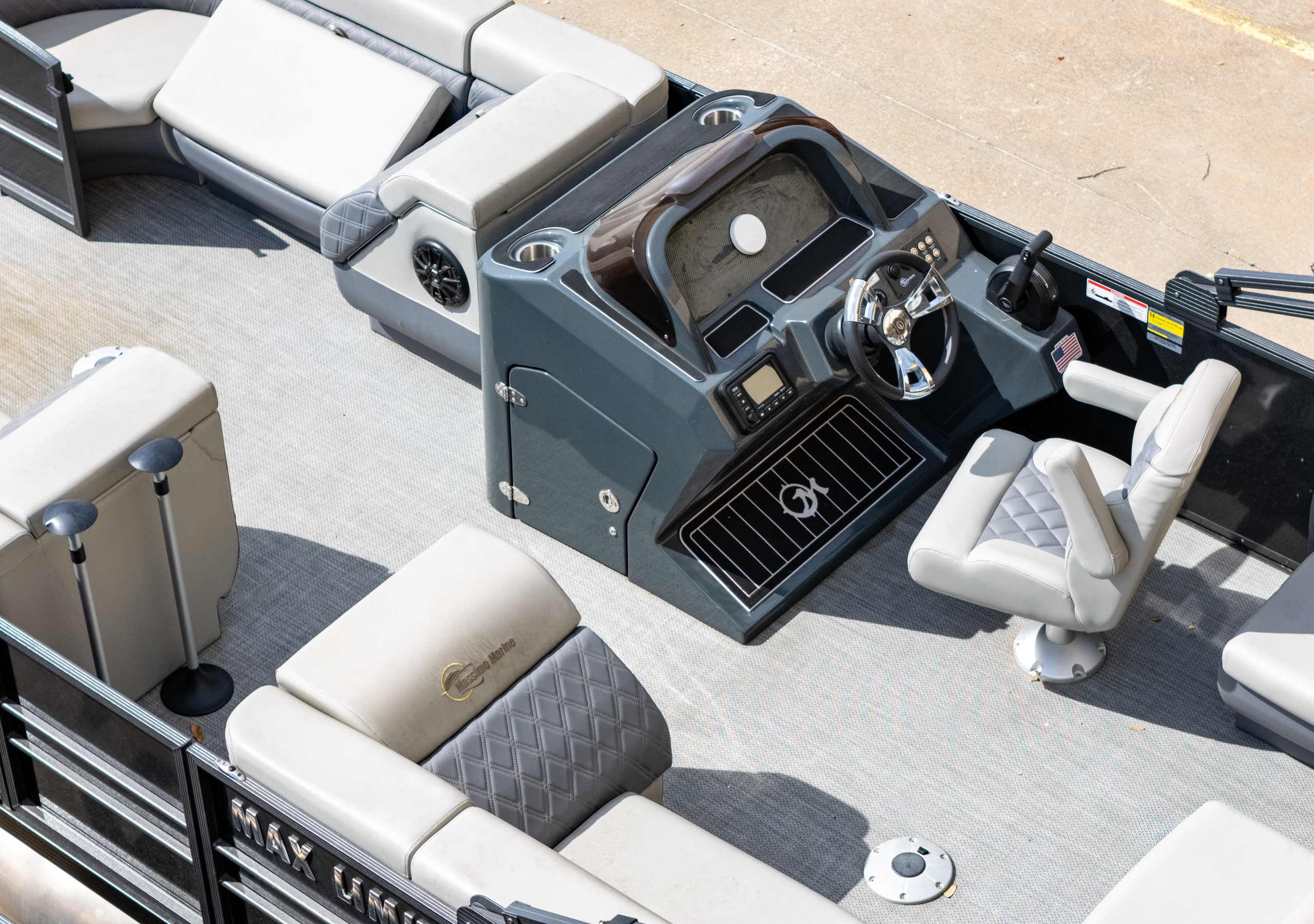 2024 T-24 Max Tritoon - Black / Gray - 150HP | 20246 - Image 6