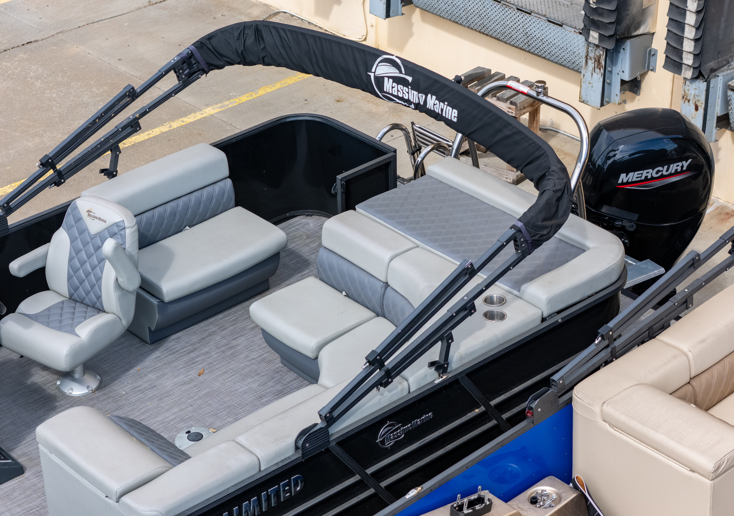 2024 T-24 Max Tritoon - Black / Gray - 150HP | 20246 - Image 7