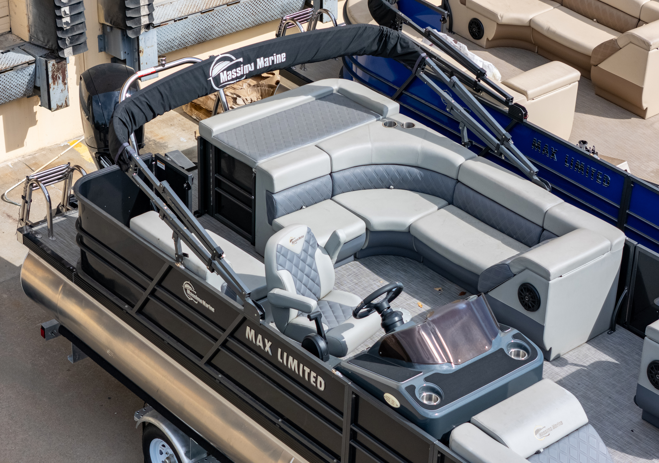 2024 T-24 Max Tritoon - Black / Gray - 150HP | 20246 - Image 8