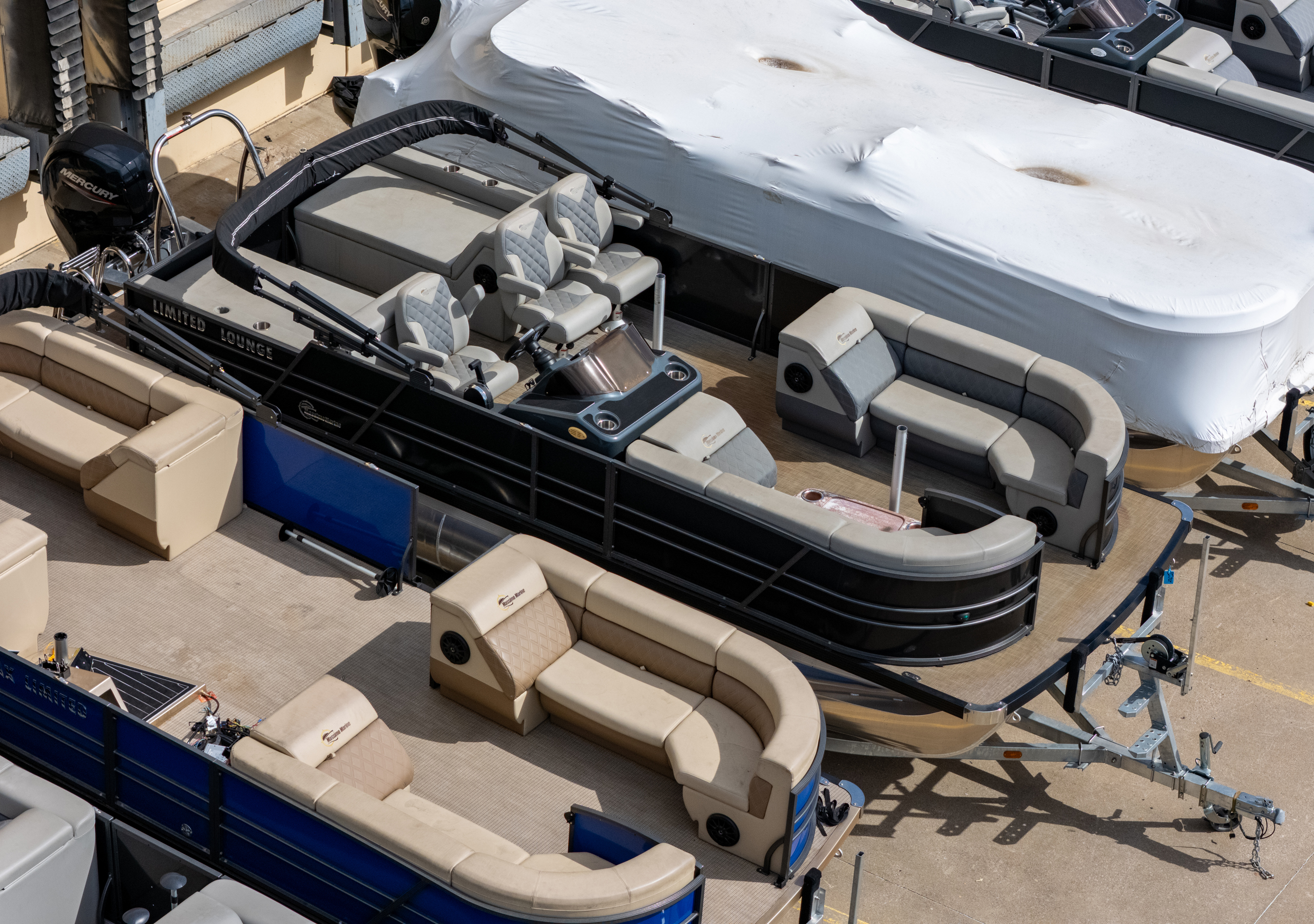 2024 T-24 Limited Lounge Tritoon - Black / Gray - 150HP | 20248
