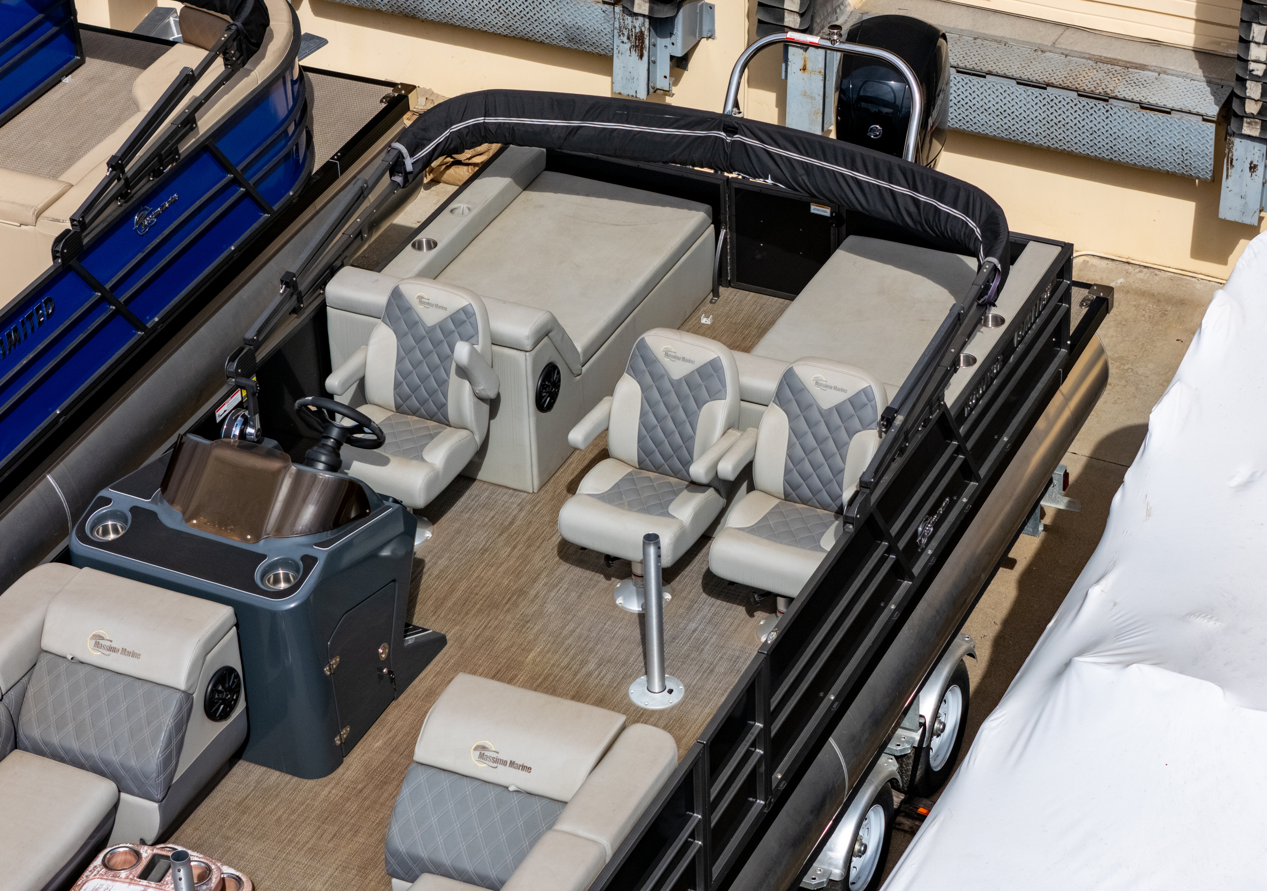 2024 T-24 Limited Lounge Tritoon - Black / Gray - 150HP | 20248 - Image 5