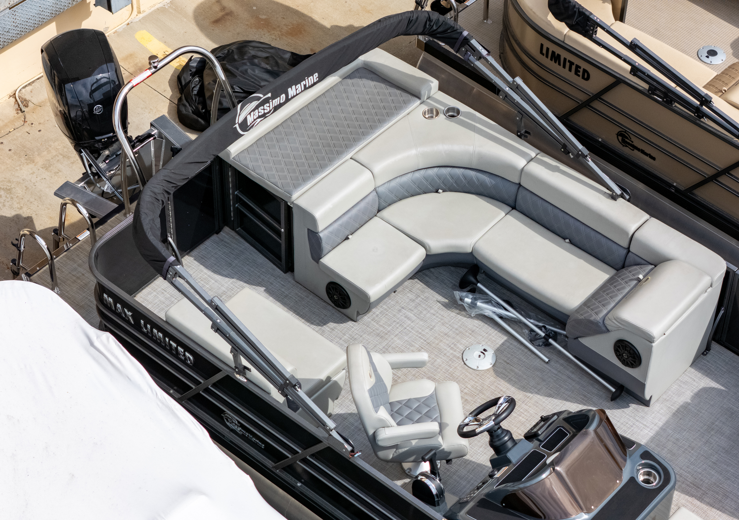 2024 P-24 Max Pontoon - Black / Gray - 150HP | 202410 - Image 9