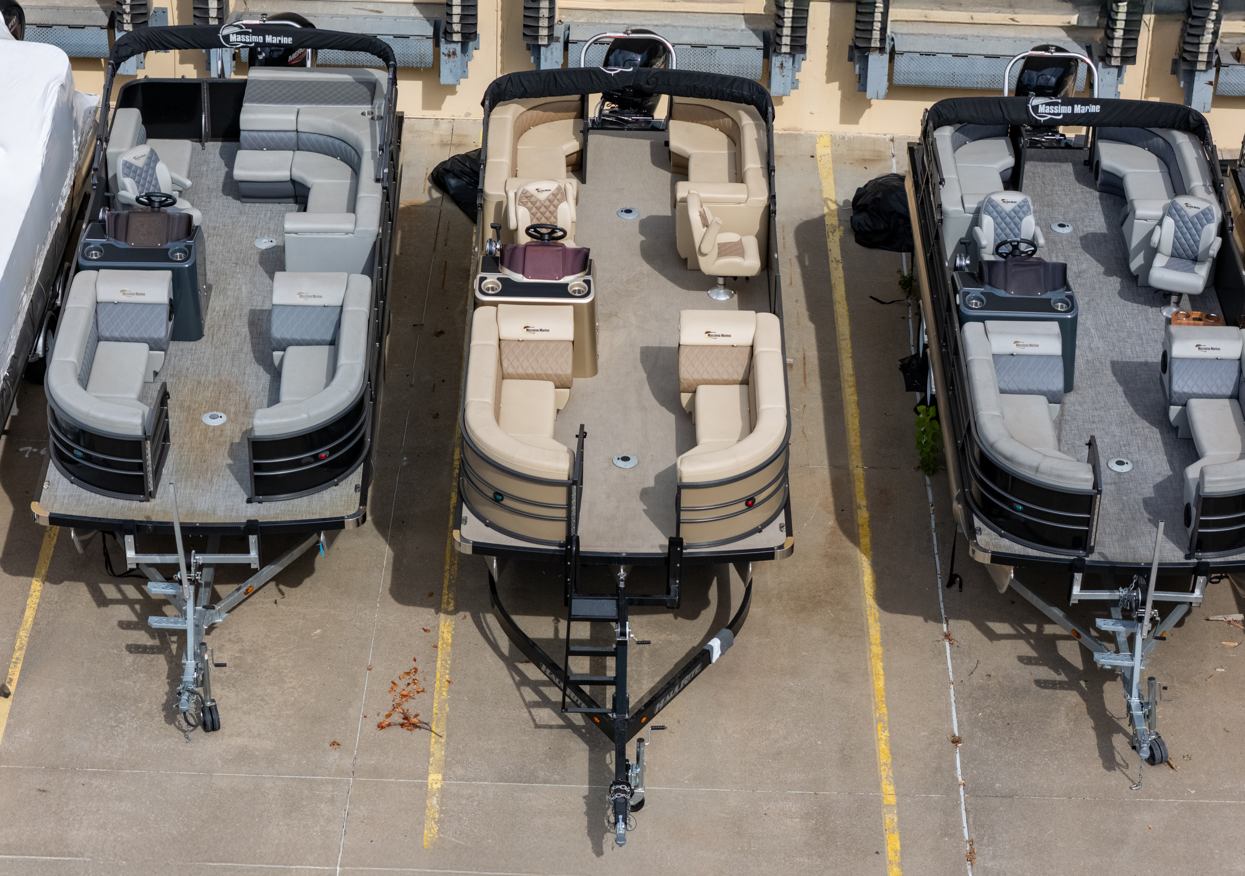 2024 T-24 Max Tritoon - Tan / Tan - 150HP | 202411 - Image 2