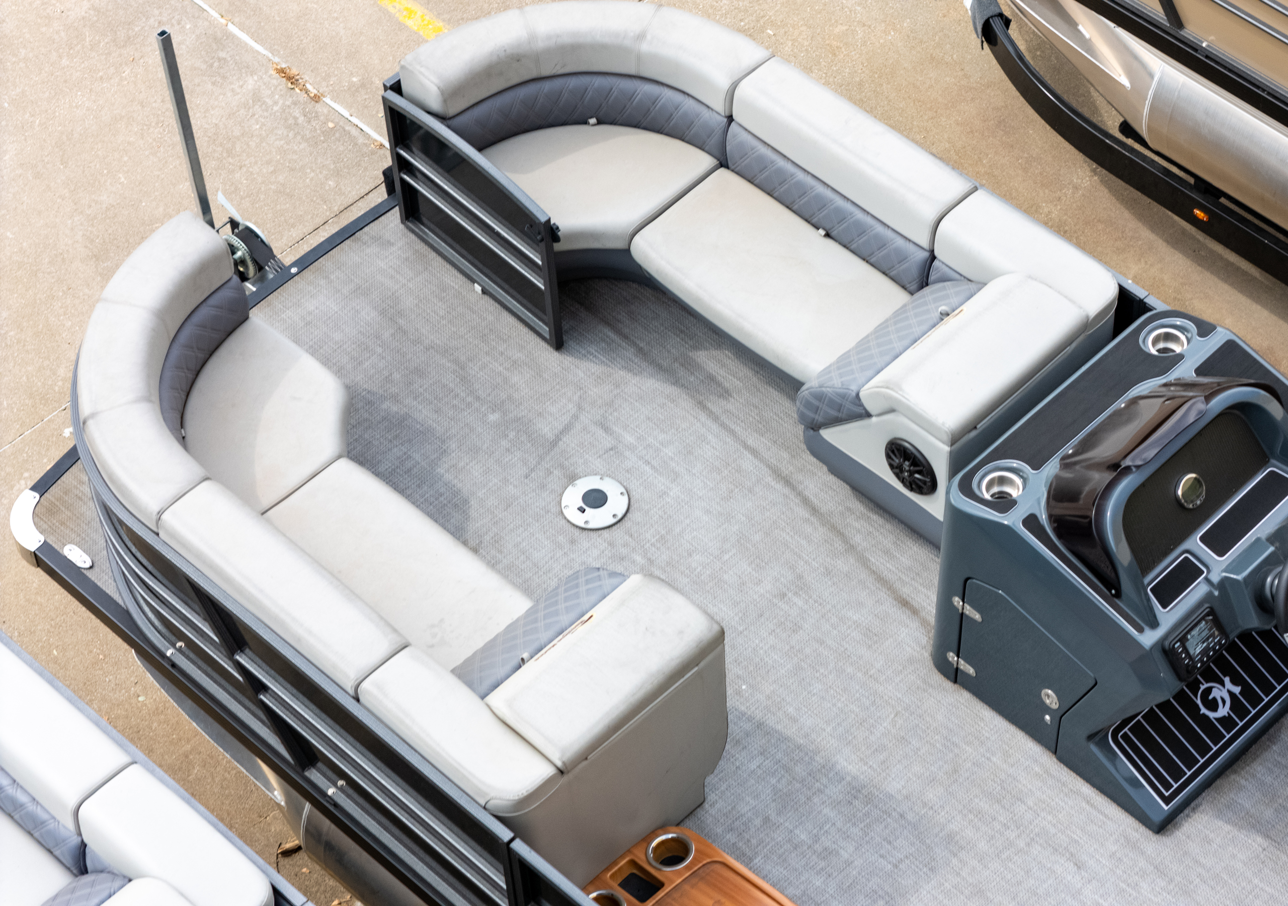 2024 P-24 Max Pontoon - Black / Gray - 150HP | 202412 - Image 6