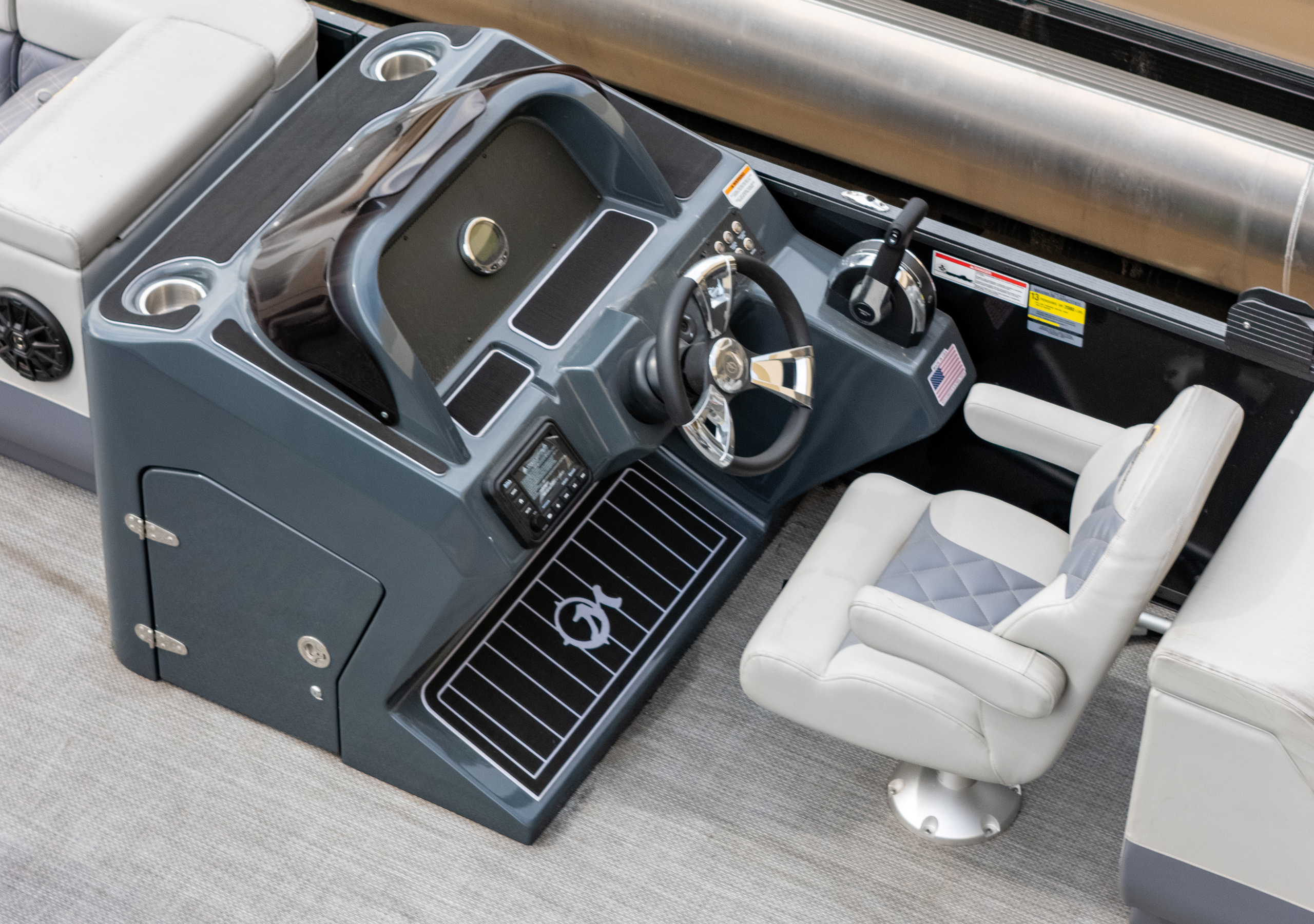 2024 P-24 Max Pontoon - Black / Gray - 150HP | 202412 - Image 7