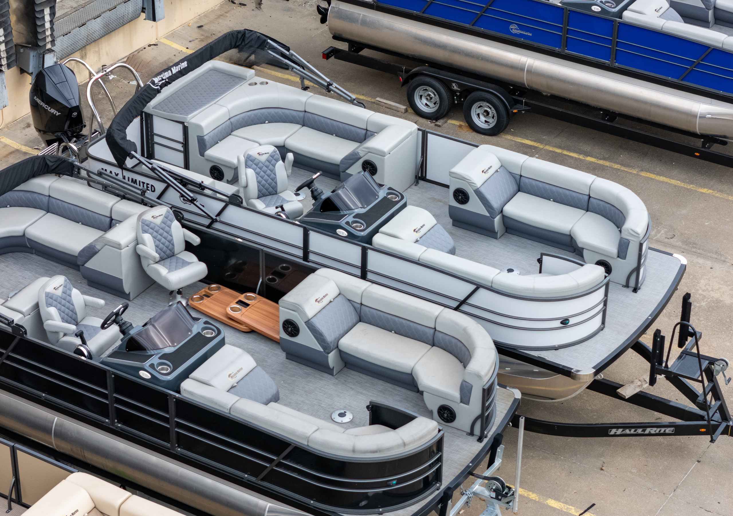 2024 T-24 Max Tritoon - White / Gray - 150HP | 202413