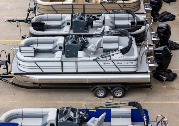 2024 T-24 Max Tritoon - White / Gray - 150HP | 202413 - Image 4